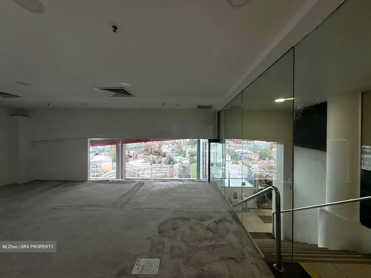Roxy Square (D15), Retail #585391481